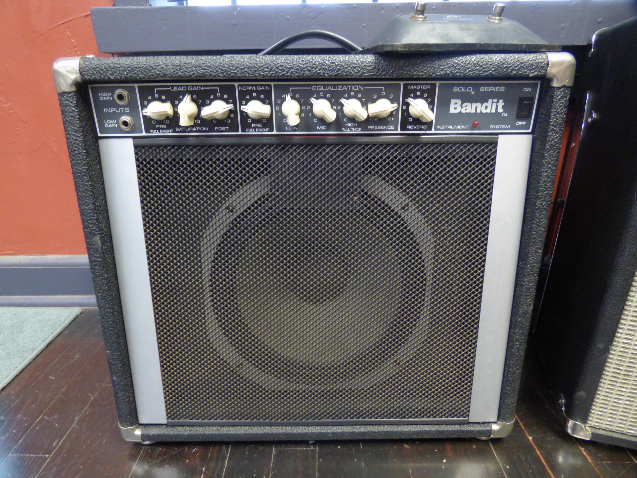 Early 80s Peavey Bandit Solo Series 1x12 50 Watt Amp